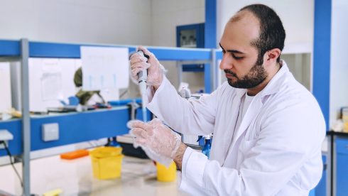 آشنایی و کار با تجهیزات مولکولی