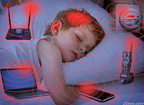 امواج Wi-Fi ممکن است با سیگنالی در مغز ارتباط داشته باشد که موجب آسیب غیر قابل بازگشت شود