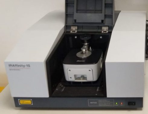 تبدیل فوریه طیف سنجی مادون قرمز (FTIR)