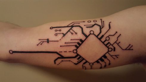 تاتو الکترونیکی‌ای که مانیتورینگ فشار خون بسیار دقیق و مداوم را ارائه می‌دهد.